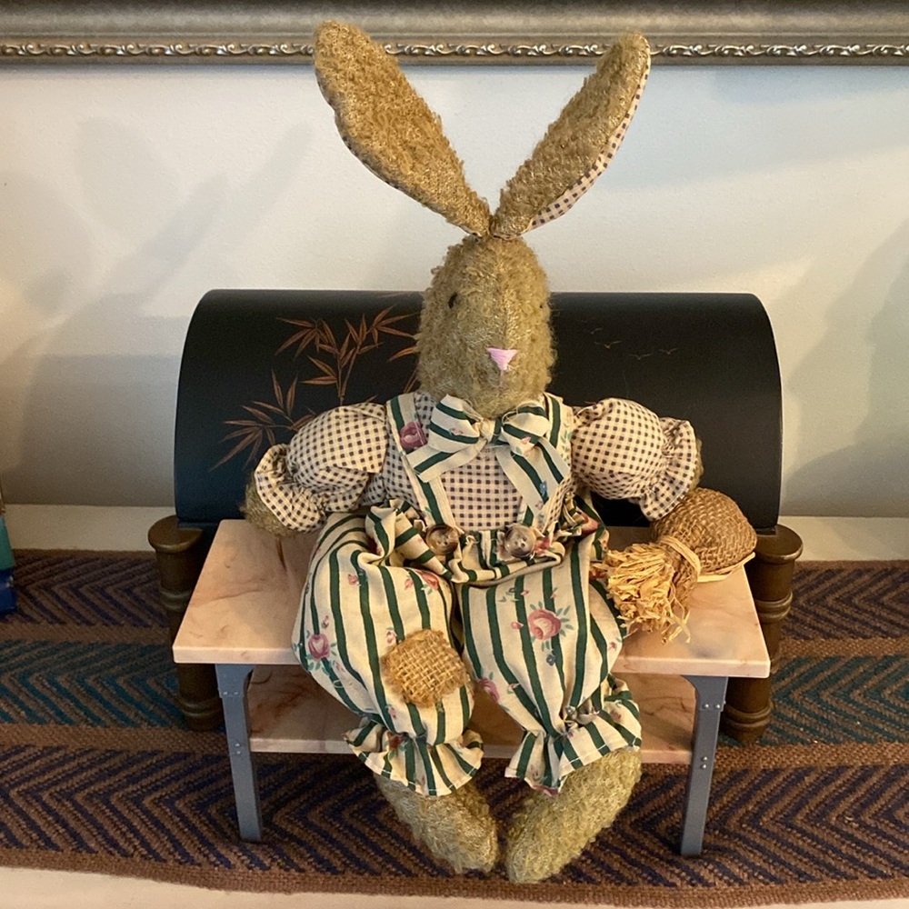 Vintage Primitive/Folk Art/Country “Bunny in Bloomers”